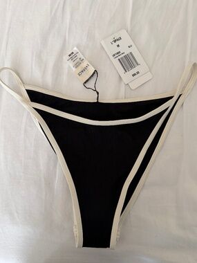 L*SPACE Black Cream Trim Bikini Bottoms M NWT High Cut Cheeky